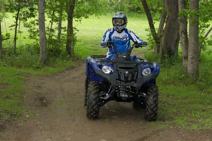 2011 Yamaha Grizzly 700 EPS Action 04