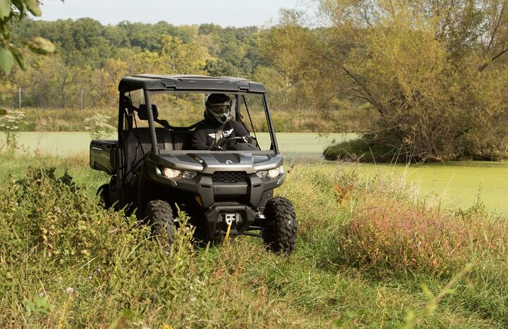 2016-Can-Am-Defender-HD8-Action-1