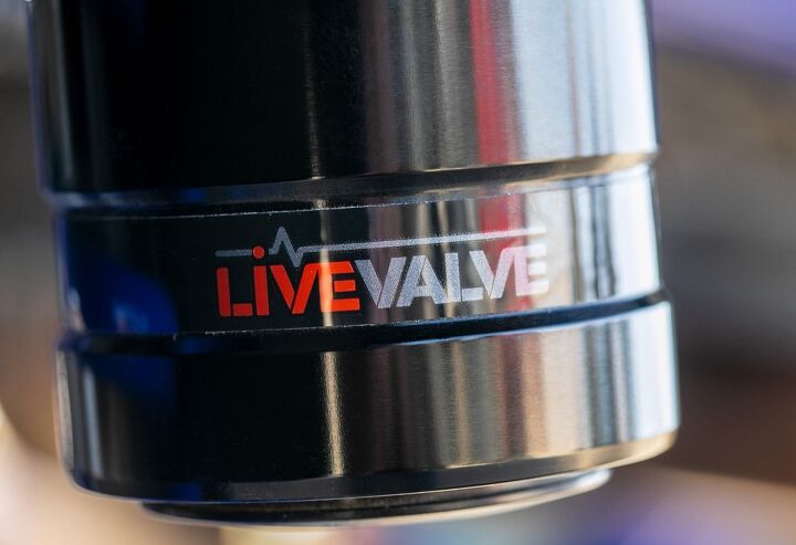 2021 Honda Talon 1000R FOX Live Valve Detail