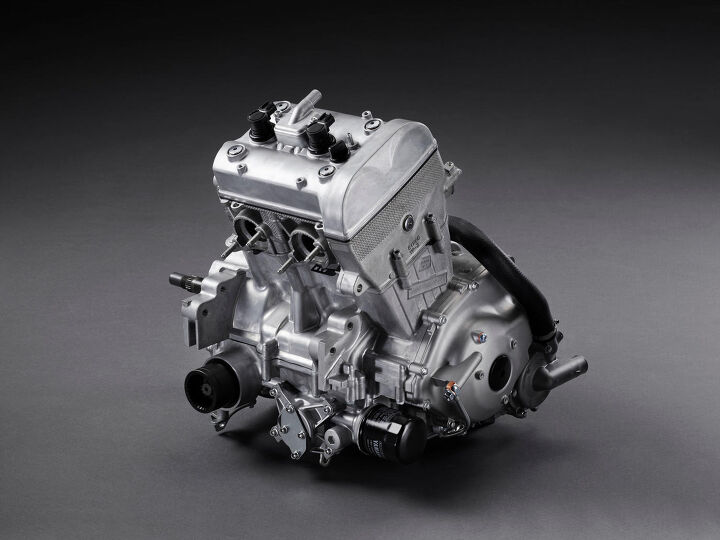 Yamaha Wolverine RMAX Engine