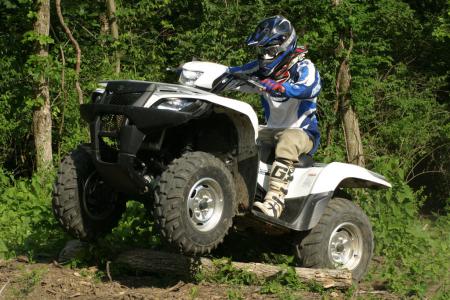 Suzuki’s power steering system reduces feedback to the handlebars from logs, rocks and other trail obstacles.