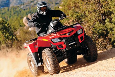 The Outlander 800R is a solid combination of rugged utility and sporty performance.