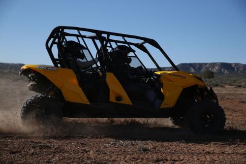 2014 Can-Am Maverick MAX 1000R Action Right
