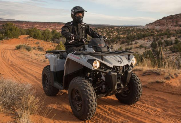 2015 Can-Am Outlander L 450 Action Front