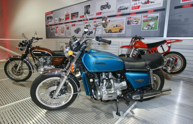 Honda Museum WING7168