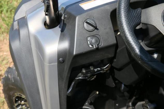 2015 Kymco UXV 450i LE Parking Brake