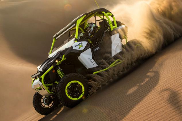 2015 Can-Am Maverick X ds Turbo Action 02