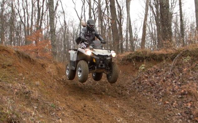 2015 Can-Am Outlander L 500 Action Jump