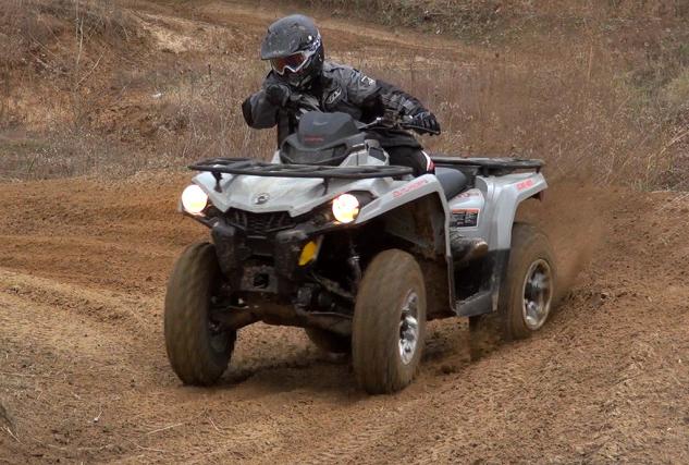 2015 Can-Am Outlander L 500 Action Speed