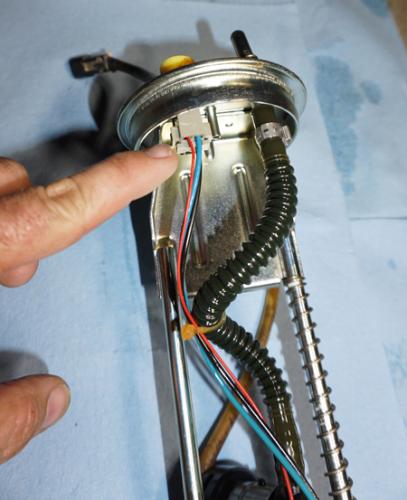Fuel Pump Wires Plug